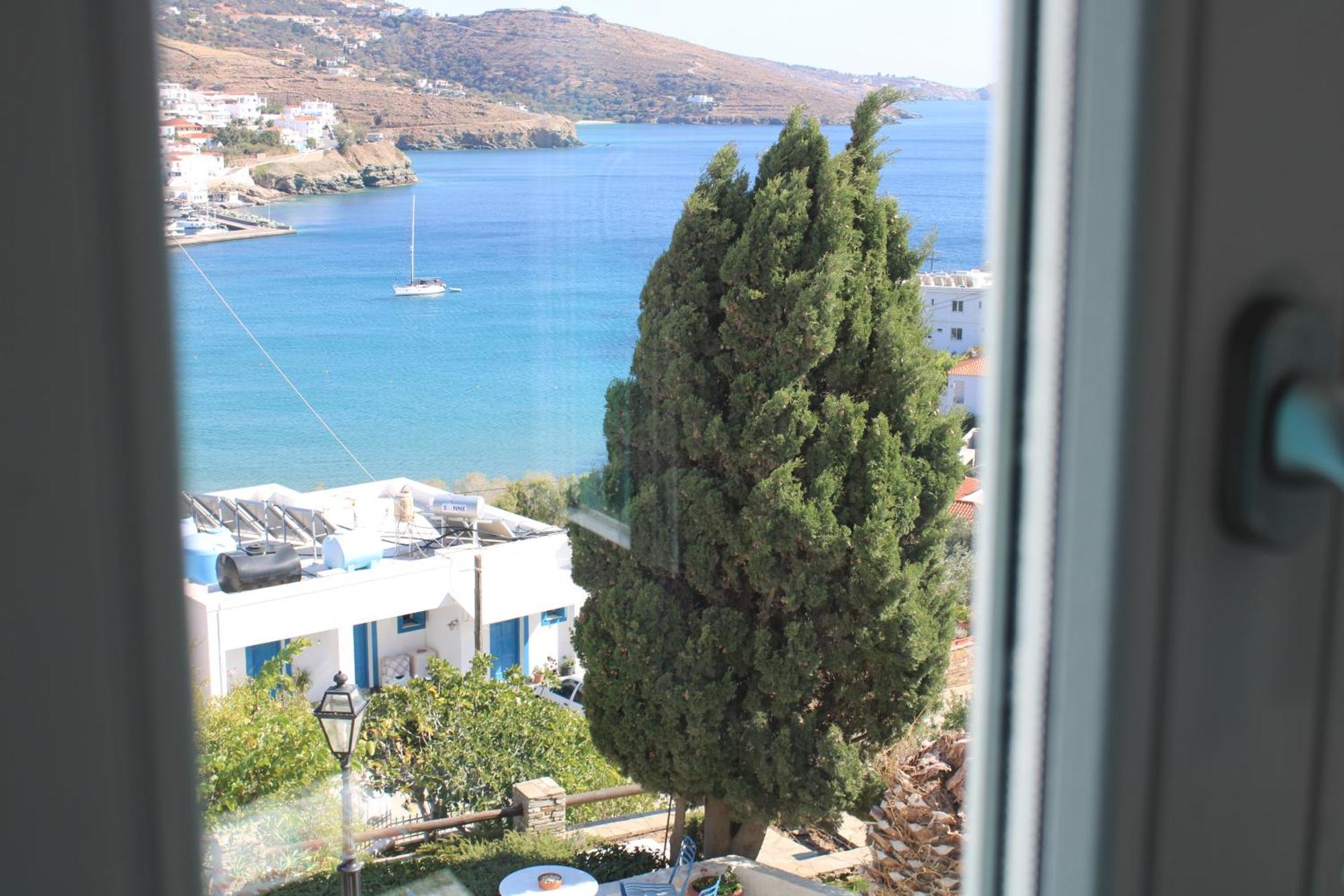 Blue Dolphin Hotell Batsíon Exteriör bild